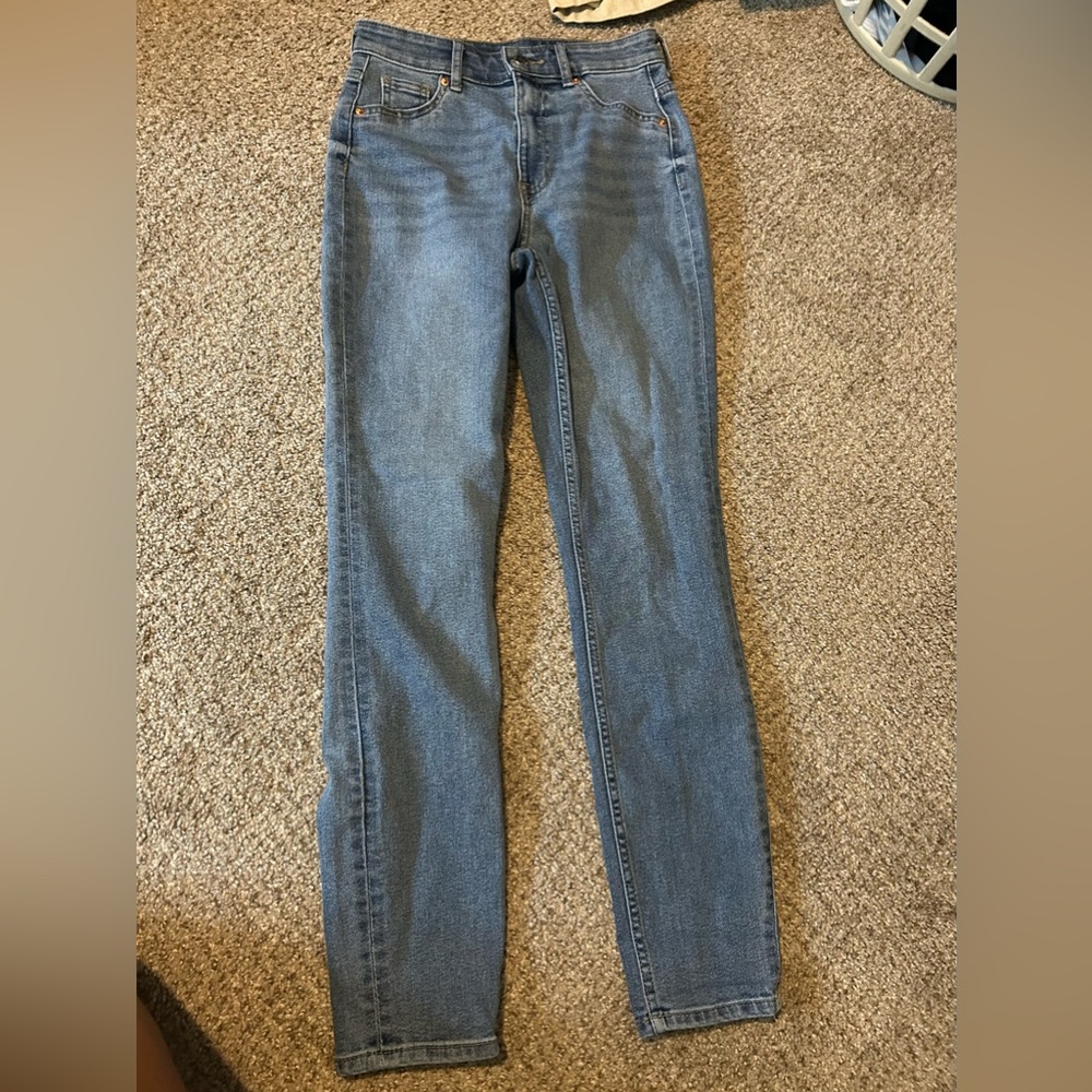 Skinny jeans